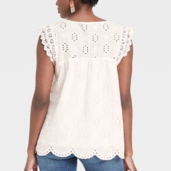 (M)- Knox Rose Women's Eyelet Tank Top - Picture 2 of 10